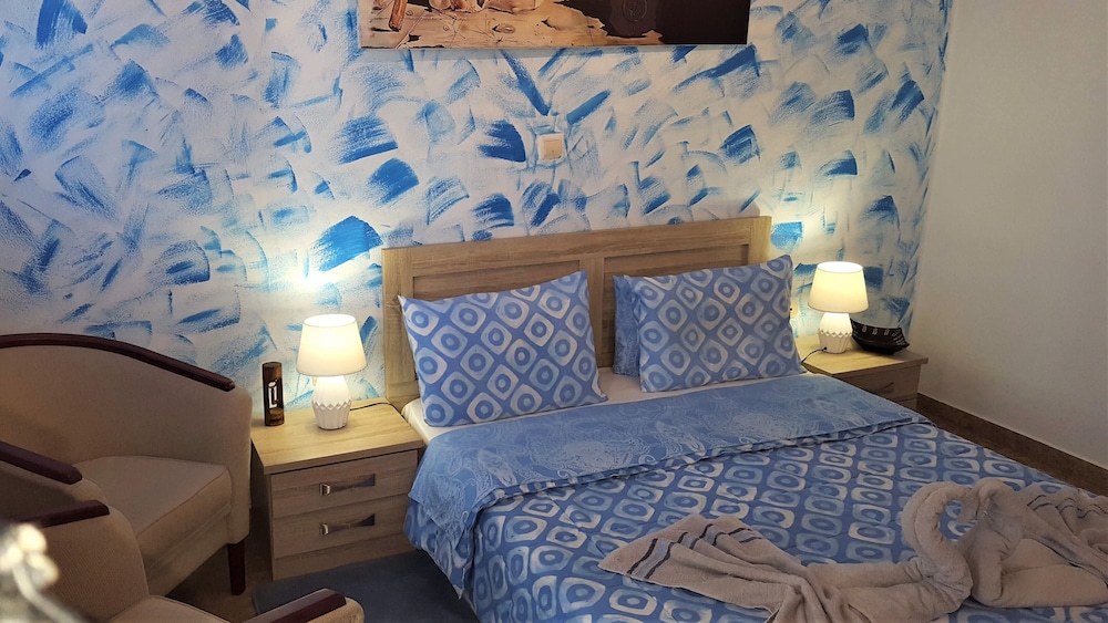 pleasure beachside studios