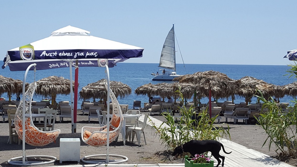 Pleasure Beachside Studios,Megalochori>>Fira,3 star