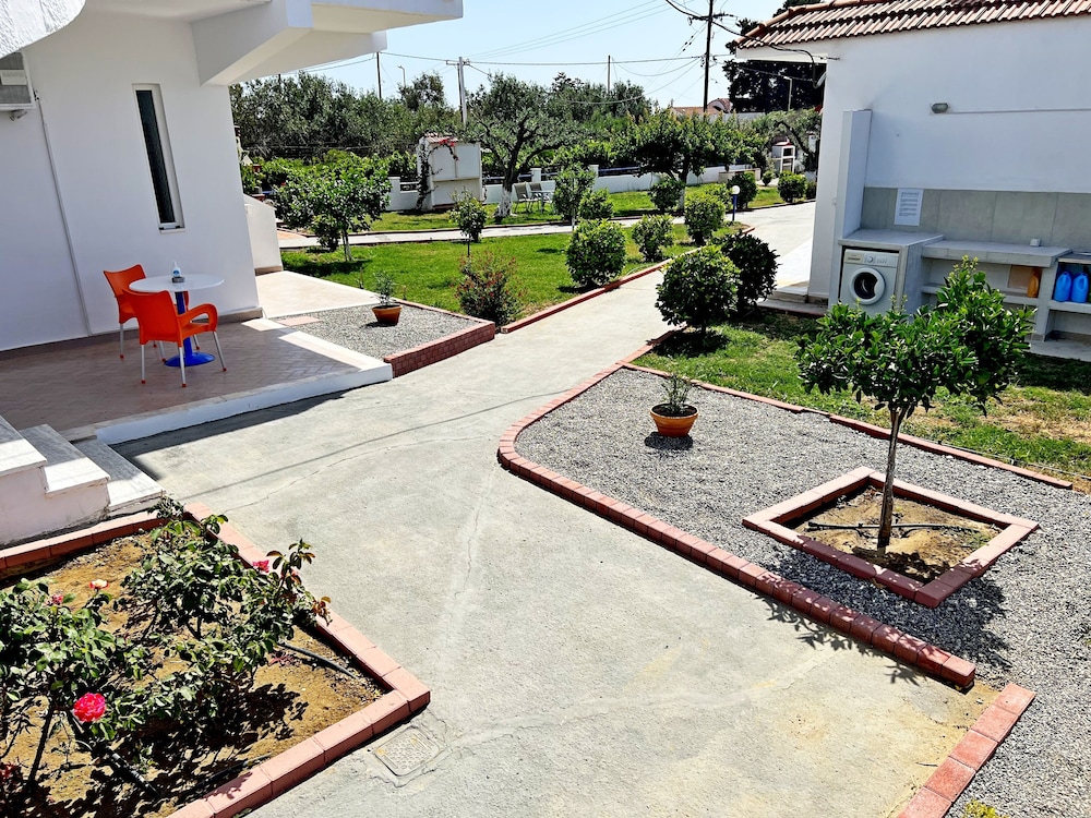 villa maroula