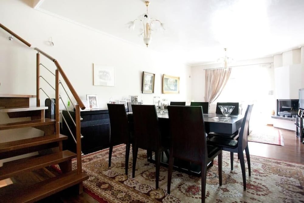 elliniko argyroupoli