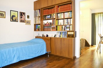 elliniko argyroupoli