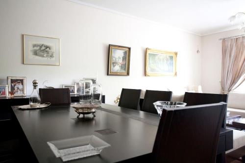 elliniko argyroupoli