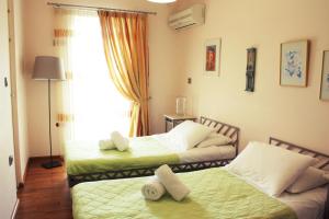 elliniko argyroupoli