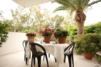 veggie garden athens bandb