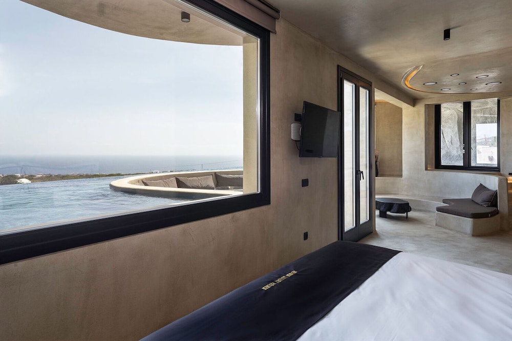 senses luxury houses