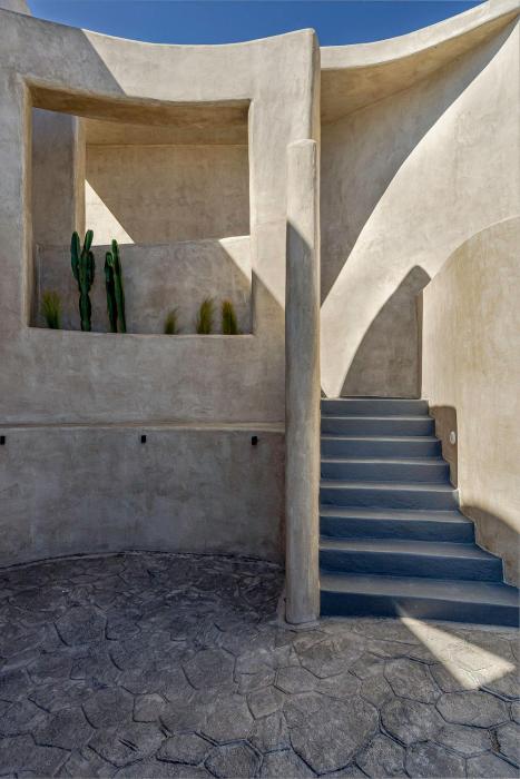 senses luxury houses