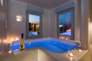 senses luxury houses