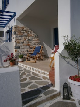 paros