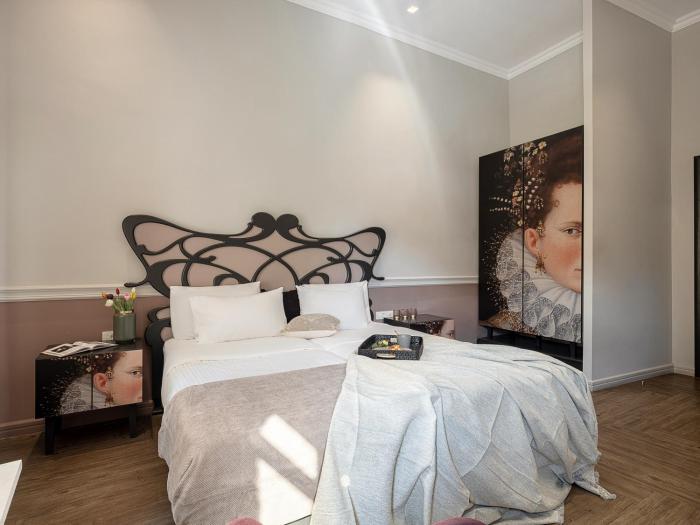 elia palatino adults only