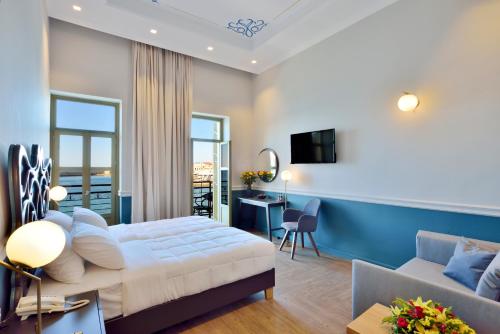 elia palatino adults only