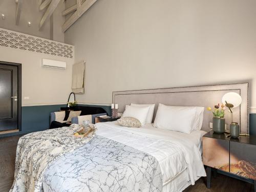 elia palatino adults only