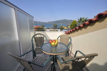 ariadnes holiday accommodation