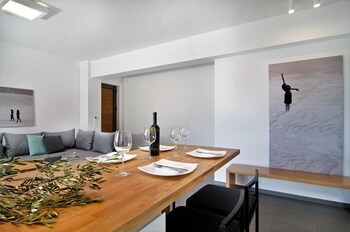 seametry luxury living apartments