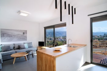 seametry luxury living apartments