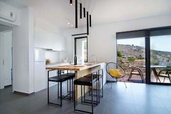 seametry luxury living apartments