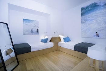 seametry luxury living apartments