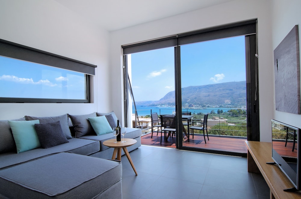 seametry luxury living apartments