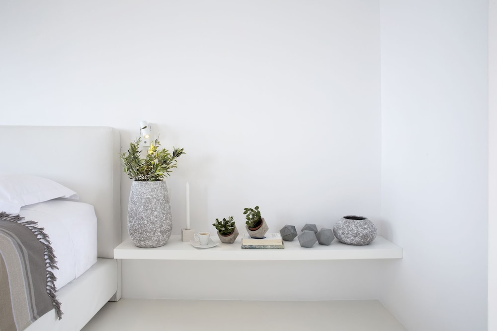 may seven suites adults only