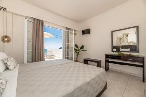 mouria studios and apartments