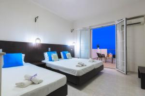 mouria studios and apartments
