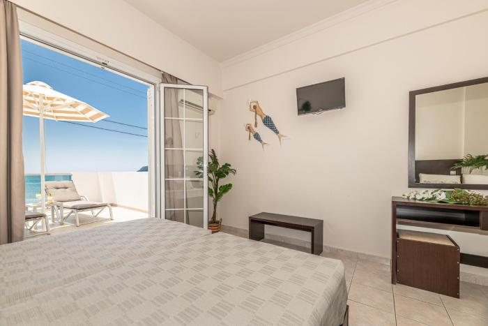 mouria studios and apartments
