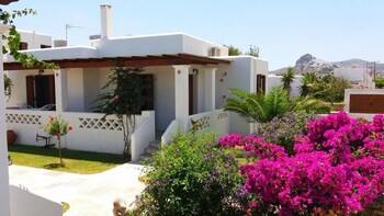 Anemonisia Deluxe Apartments,Skiros>>Molos,3 star