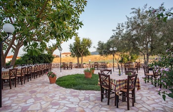 georgias houses melitzanakia