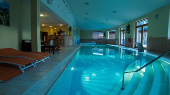 sojka resort hotel and drevenice