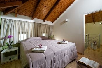mary hotel and mary royal suites