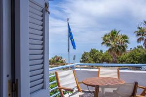 andros