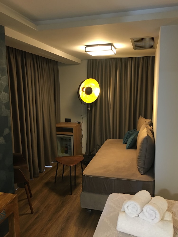 360 degrees pop art hotel