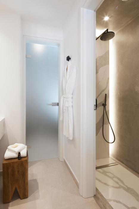 phos the boutique villas and suites adults only