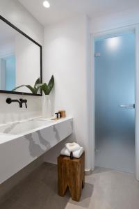 phos the boutique villas and suites adults only