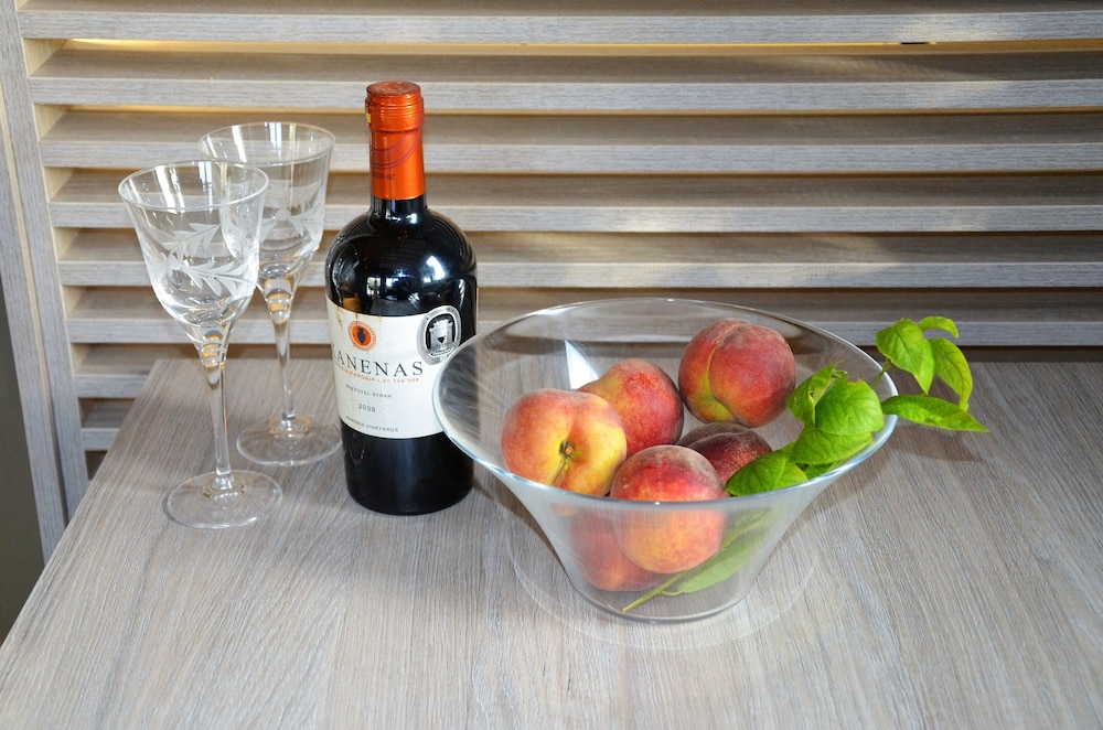 ampoulos rooms and apartments