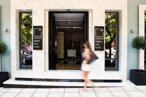 antigon urban chic hotel