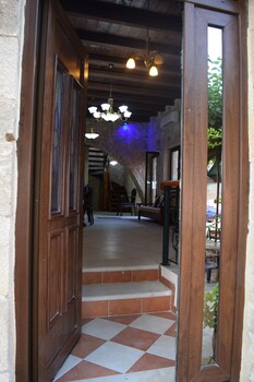 venetian cistern villa