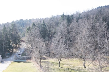 lake plastiras