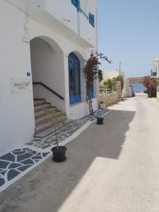 paros