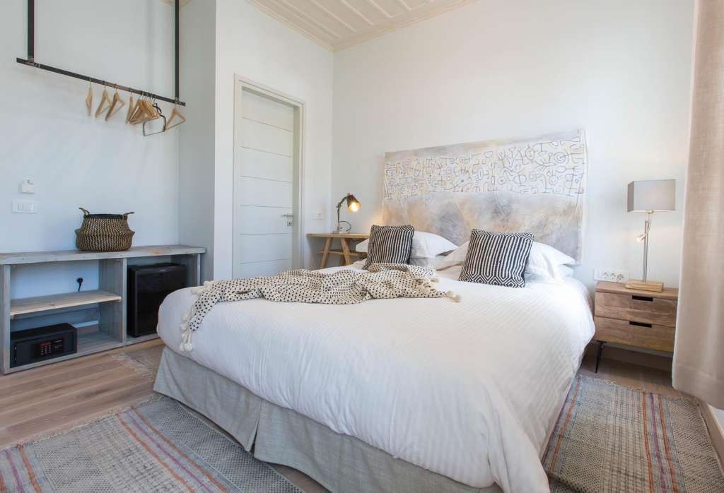 amymone suites