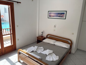 tarelis apartments