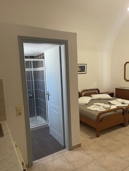tarelis apartments