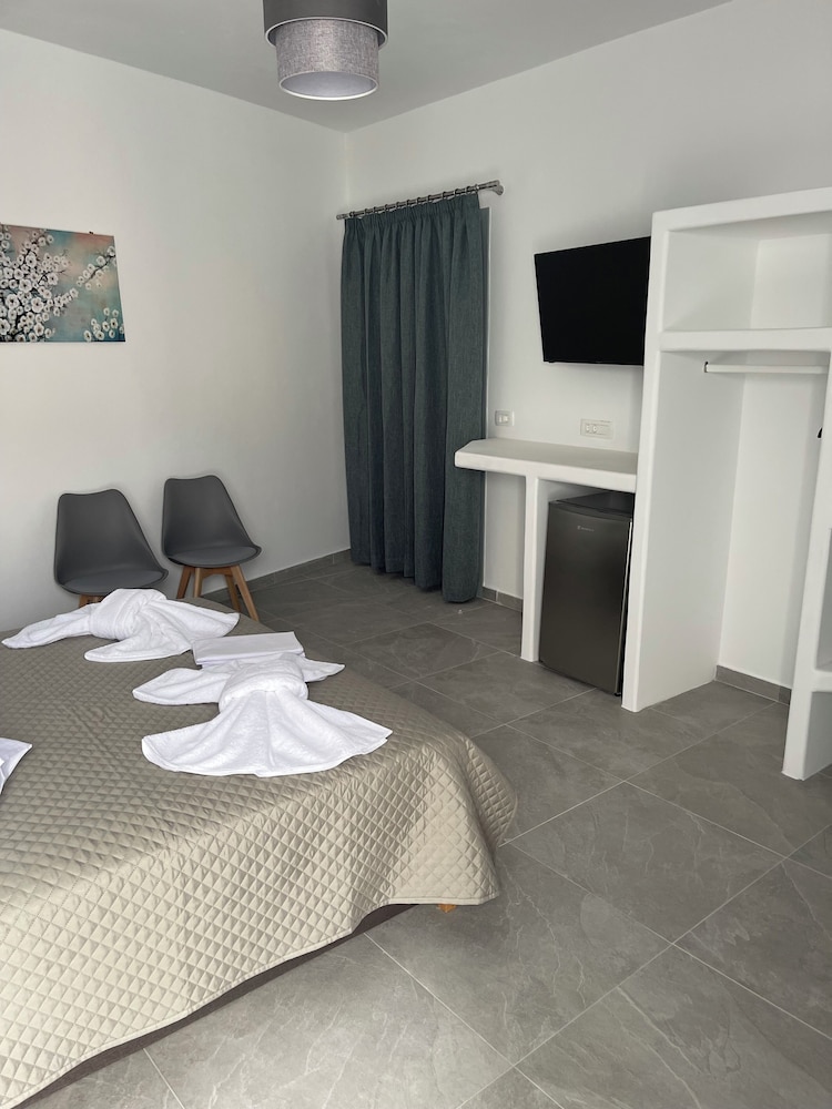 tarelis apartments