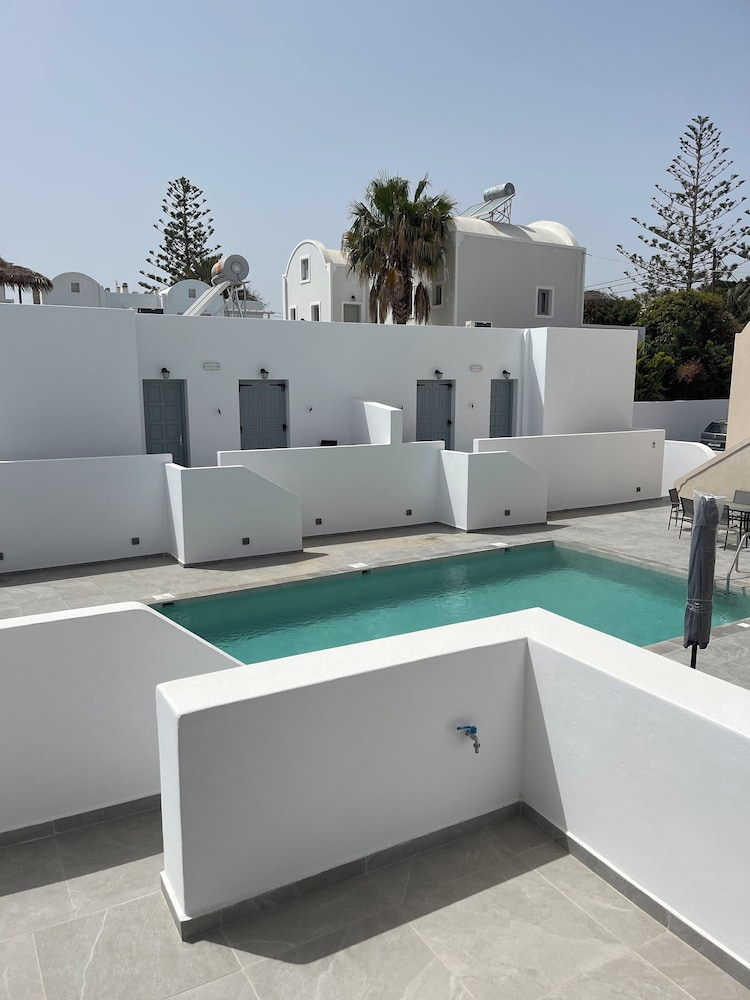 tarelis apartments
