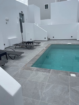 tarelis apartments