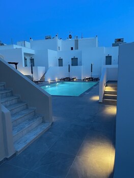 tarelis apartments