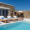 mykonos divino