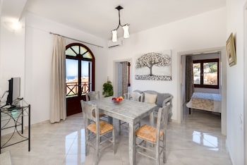 aspalathos suites