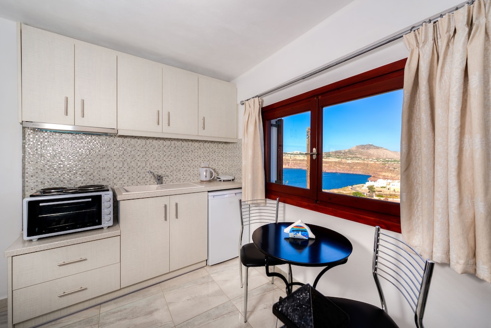 aspalathos suites
