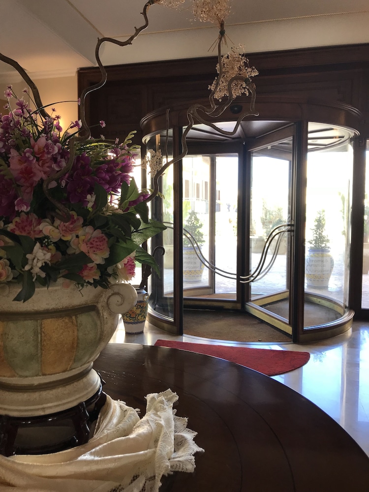 grand hotel palace