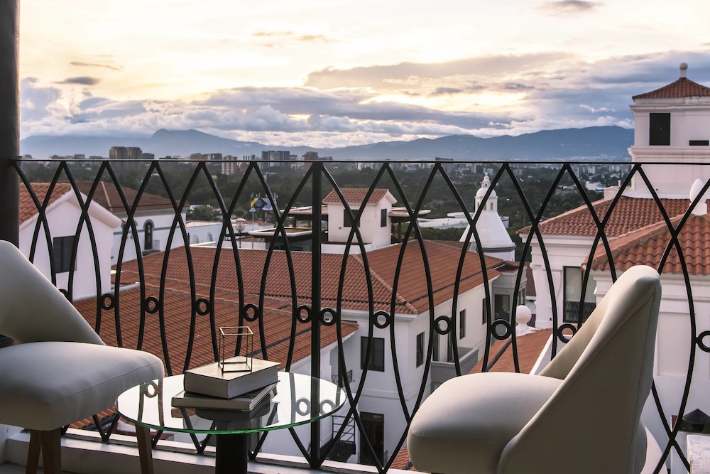 ac hotel by marriott guatemala city